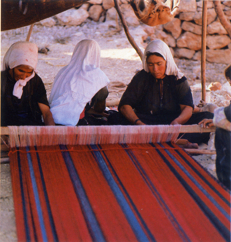 Gaza: women weaving kilims